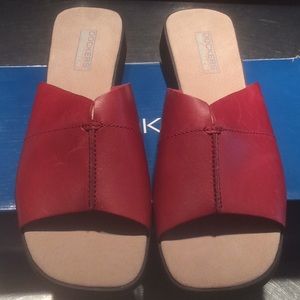 Dockers New In Box Sandals